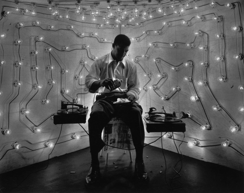 Anc_va-invisible_man-parks-ellison-harlem-magnum